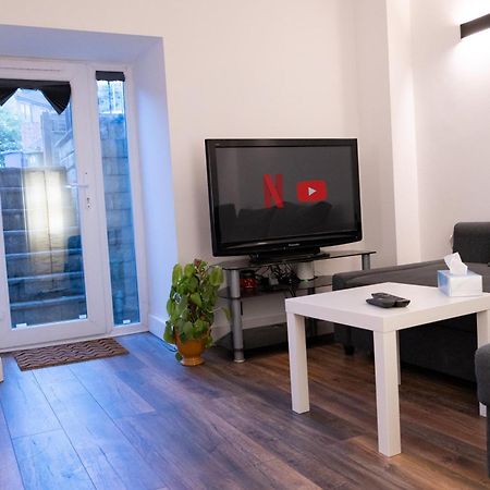 Ferienwohnung Flat Near Peak District Mossley Exterior foto